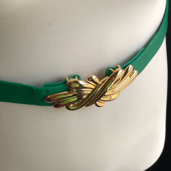 Vintage Green Leatherette Belt with Accent Gold Clasp Buckle Waist Cinching - Picture 3 of 9